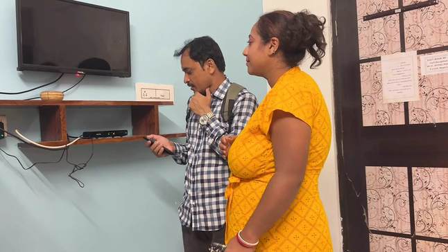 Land Possessor goes wild with TV Mechanic in steamy Indian audio